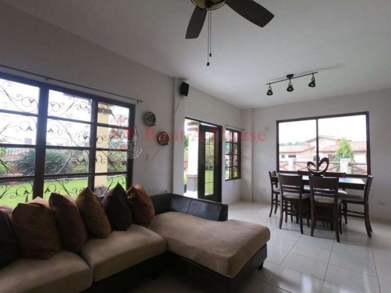 Foto Casa en Venta en LAS CUMBRES, Panamá - U$D 240.000 - CAV48038 - BienesOnLine