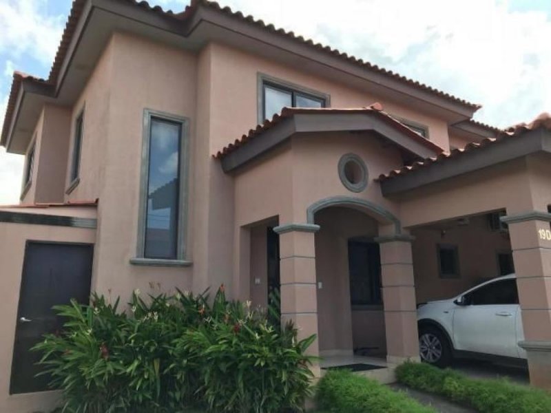 Foto Casa en Venta en VERSALLES, Panamá - U$D 315.000 - CAV35621 - BienesOnLine