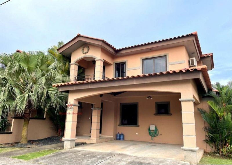 Foto Casa en Venta en VERSALLES, Panamá - U$D 300.000 - CAV52435 - BienesOnLine