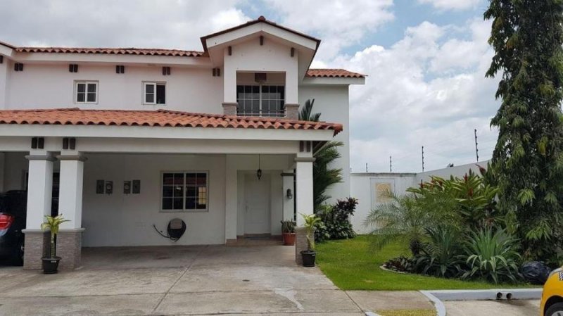 Foto Casa en Venta en VERSALLES, Panamá - U$D 260.000 - CAV54311 - BienesOnLine