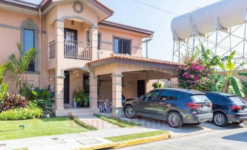 Foto Casa en Venta en VERSALLES, Panamá - U$D 345.000 - CAV52437 - BienesOnLine