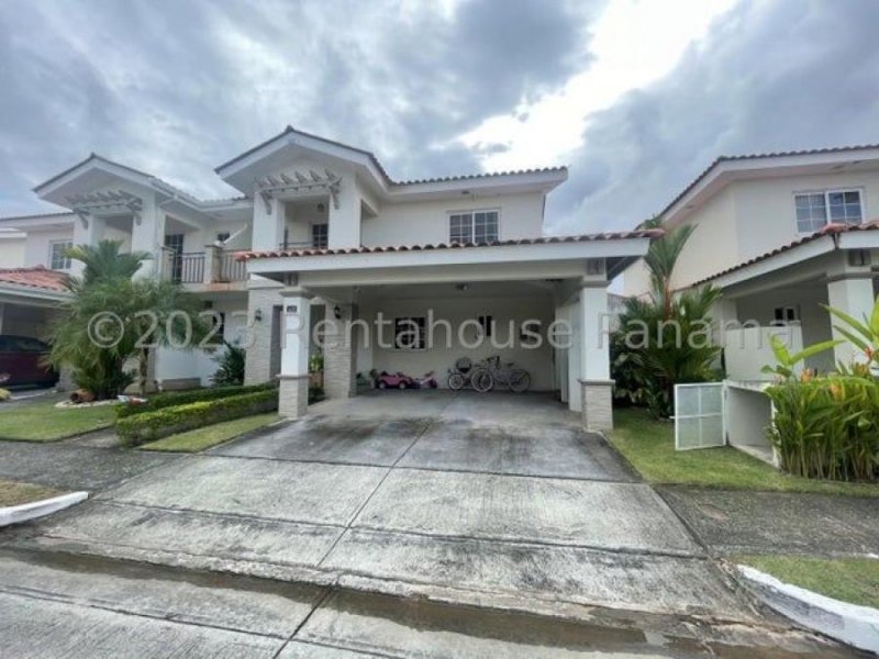 Foto Casa en Venta en versalles, Panamá - U$D 410.000 - CAV70007 - BienesOnLine