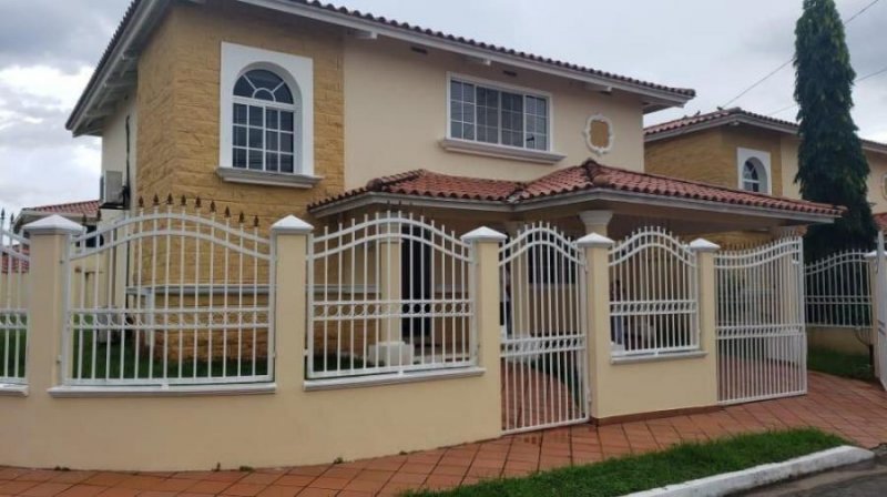 Foto Casa en Venta en VILLA LUCRE, Panamá - U$D 350.000 - CAV55444 - BienesOnLine