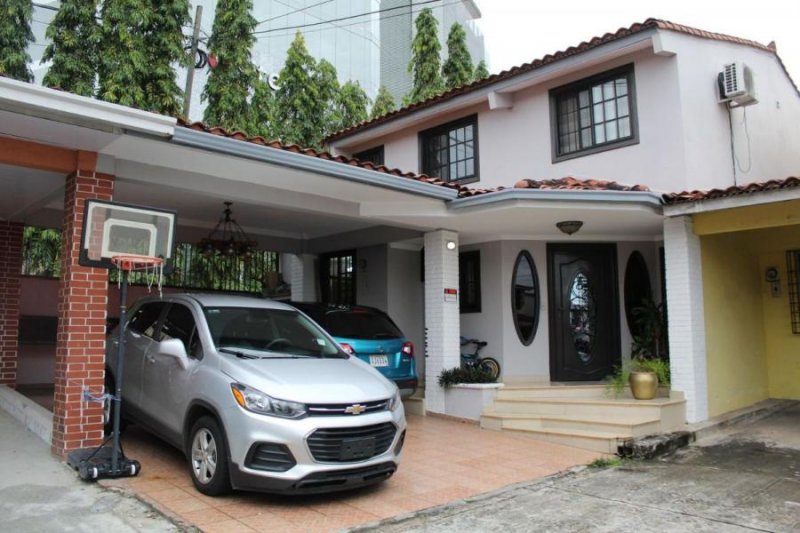 Foto Casa en Venta en VISTA HERMOSA, Panamá - U$D 350.000 - CAV48734 - BienesOnLine