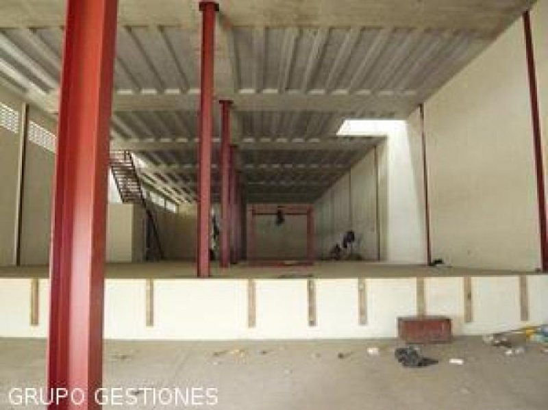 Foto Galera en Alquiler en Colón, Colón - U$D 4.800 - GAA389 - BienesOnLine