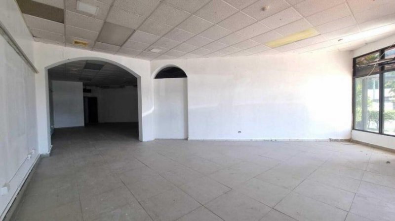 F2478GRR  Local Comercial en Venta en Albrook