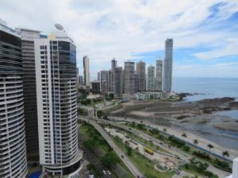 Foto Apartamento en Alquiler en Bella Vista, Panamá - U$D 1.600 - APA18107 - BienesOnLine