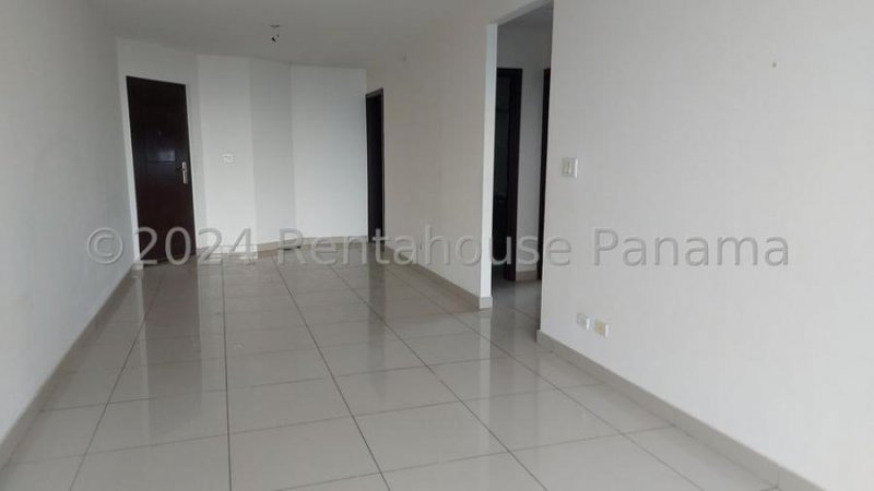 Apartamento en venta en Hato Pintado H7141GRR