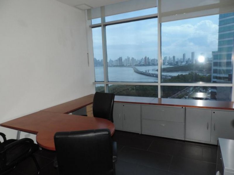 Foto Oficina en Alquiler en Ciudad de Panamá, Panamá - U$D 1.750 - OFA18608 - BienesOnLine