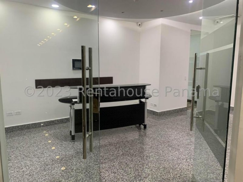 Foto Oficina en Alquiler en AV BALBOA, Panamá - U$D 2.800 - OFA63007 - BienesOnLine