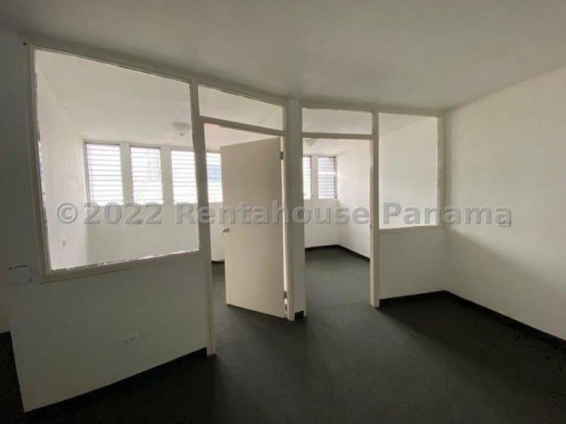 Foto Oficina en Alquiler en Calle 50, Ciudad de Panamá, Panamá - U$D 1.250 - OFA67773 - BienesOnLine