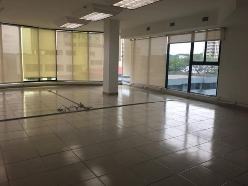 Foto Oficina en Alquiler en El Cangrejo, Bella Vista, Panamá - U$D 1.875 - OFA69475 - BienesOnLine