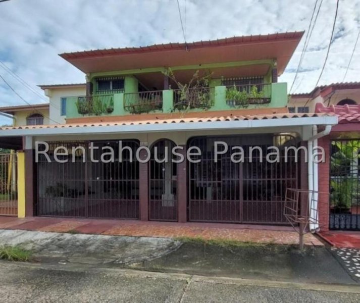 Casa en Venta en PARQUE LEFEVRE NUEVO REPARTO CHANIS, Panamá