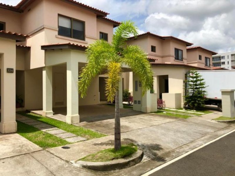 Foto Casa en Alquiler en Woodlands, Veracruz, Panamá - U$D 1.350 - CAA46471 - BienesOnLine