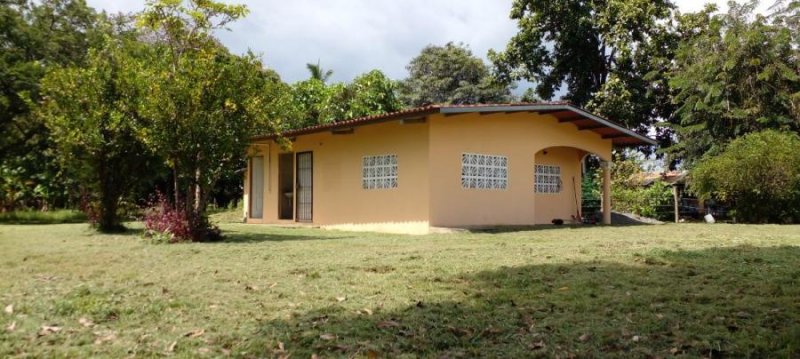 Se vende Casa en el Chiru de Antón 