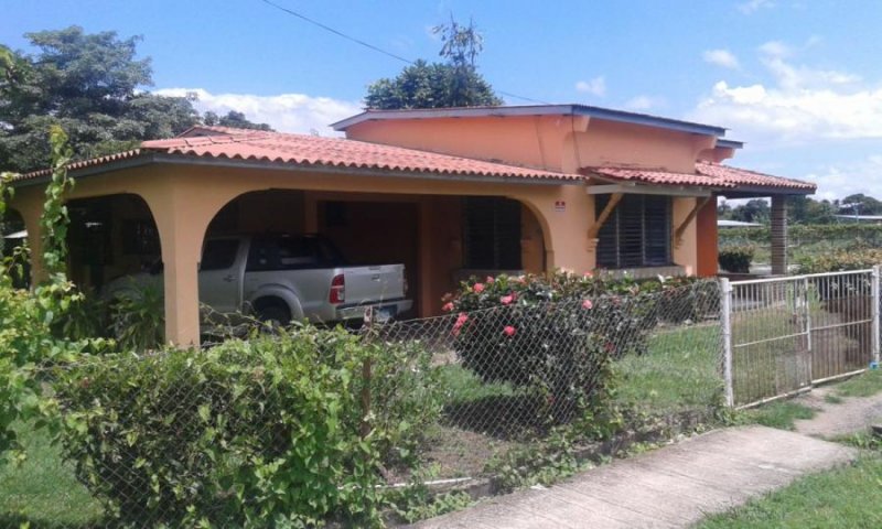 Se vende Casa en el Chiru de Antón - Precio Neg.