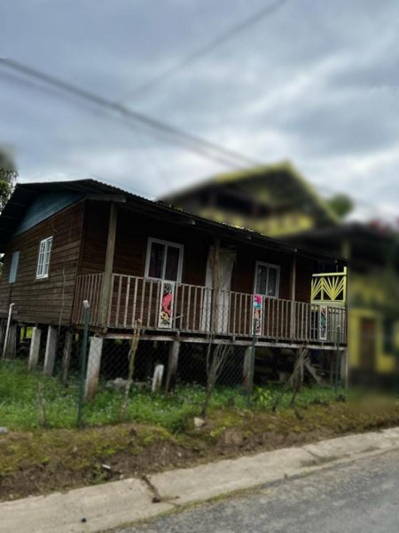 Terreno en Venta en Calle 8, avenida norte Isla Colón, Bocas del Toro