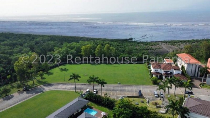 Foto Terreno en Venta en Costa del Este, Ciudad de Panamá, Panamá - U$D 995.000 - TEV72397 - BienesOnLine