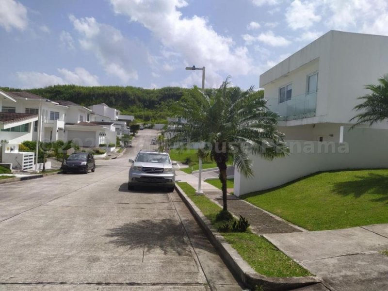 Terreno en Venta en  ALTOS DE PANAMA, Panamá