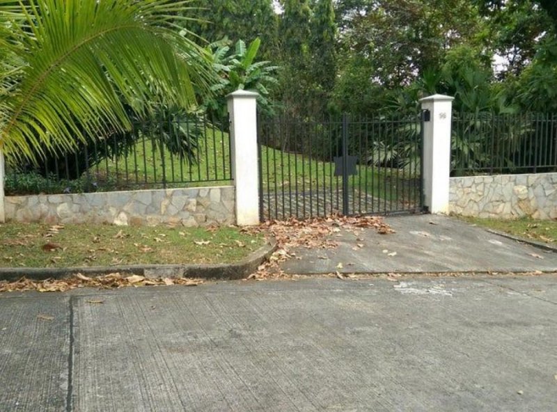 Terreno en Venta en  CLAYTON, Panamá