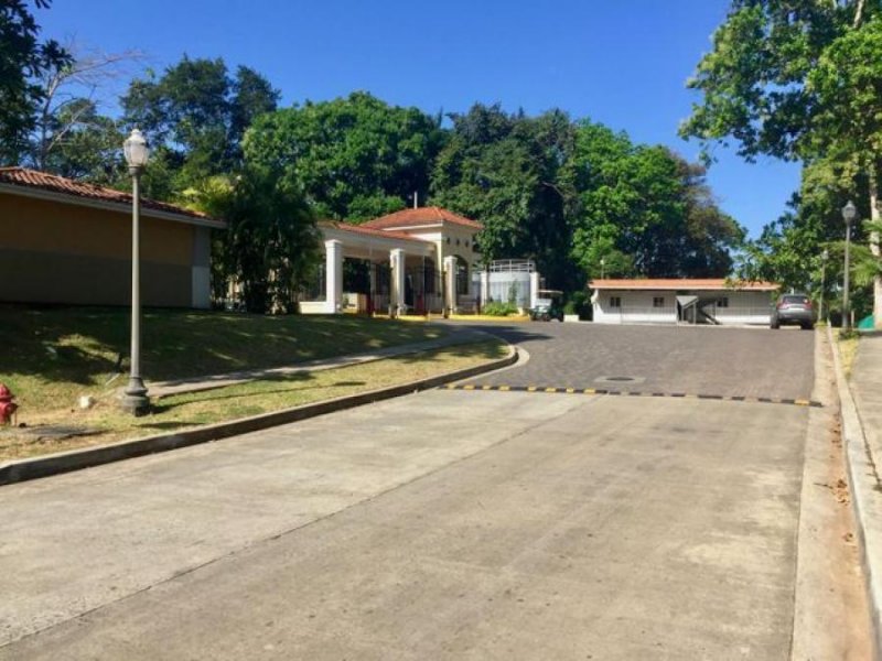 Terreno en Venta en  CLAYTON, Panamá