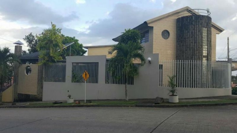 Foto Casa en Venta en SAN MIGUELITO, Amelia Denis De Icaza, Panamá - U$D 295.000 - CAV15998 - BienesOnLine