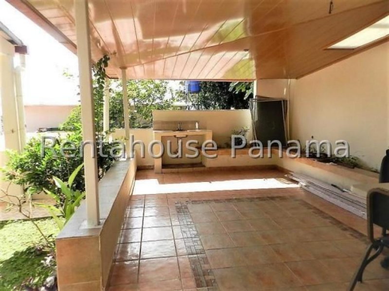 Foto Casa en Venta en Ciudad de Panamá, Panamá - U$D 275.000 - CAV76012 - BienesOnLine