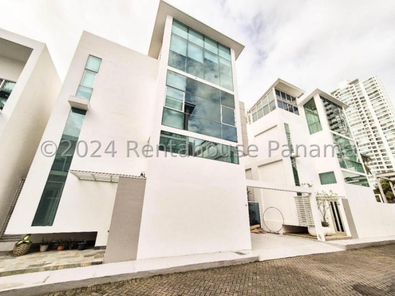 Foto Casa en Venta en Ciudad de Panamá, Panamá - U$D 790.000 - CAV76988 - BienesOnLine