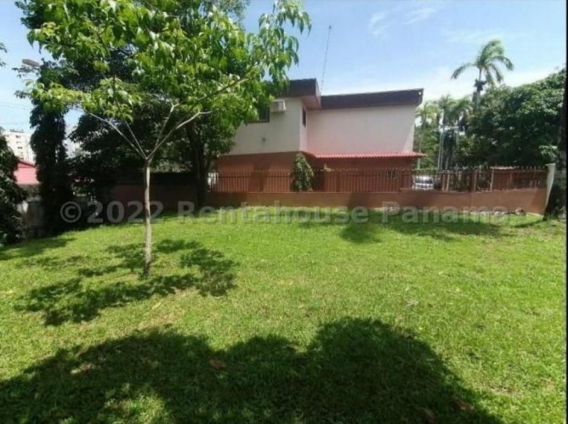 Terreno en Venta en Altos de Curundú Ancón, Panamá