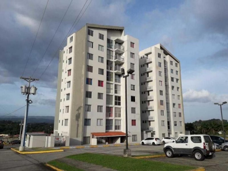 Venta de Apartamento Confortable en P.H. Vistas del Rocío, Las Cumbres 20-4118