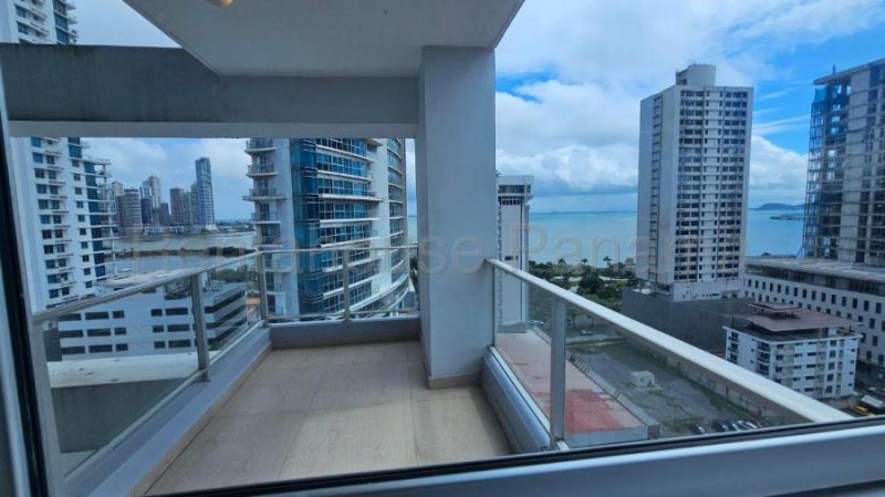 Foto Apartamento en Venta en Bella Vista, Bella Vista, Panamá - U$D 165.000 - APV76732 - BienesOnLine