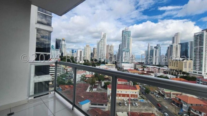 Venta de Apartamento de 97 m2 en PH Cresta View, La Cresta 24-7048