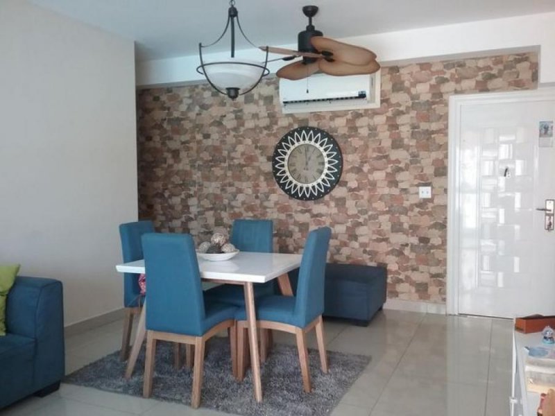 Venta de Apartamento en El Cangrejo H1709GRR