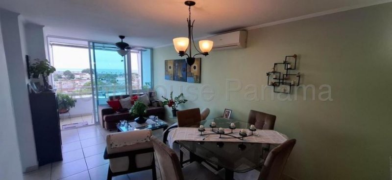 Venta de Apartamento en Parque Lefevre H8034GRR