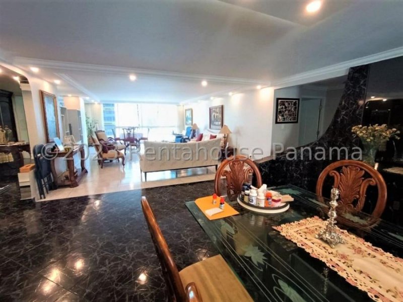 Foto Apartamento en Venta en Obarrio, Bella Vista, Panamá - U$D 250.000 - APV65653 - BienesOnLine