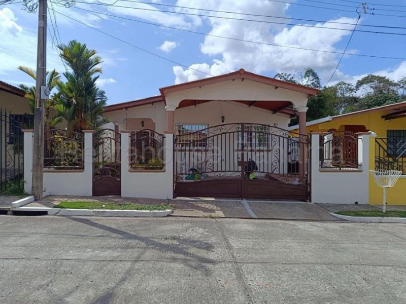 Casa en Venta en Brisas del Golf Rufina Alfaro, Panamá