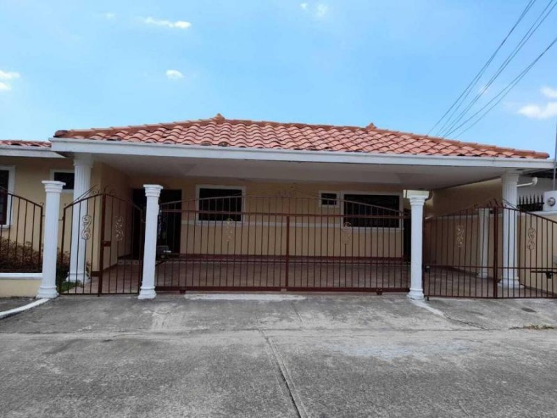 Foto Casa en Venta en Chanis, Parque Lefevre, Panamá - U$D 255.000 - CAV70626 - BienesOnLine