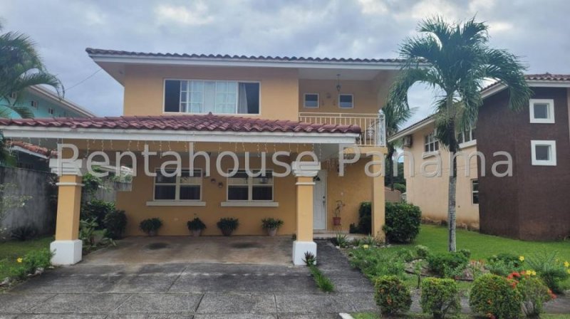 Casa en Venta en Brisas del Golf Rufina Alfaro, Panamá