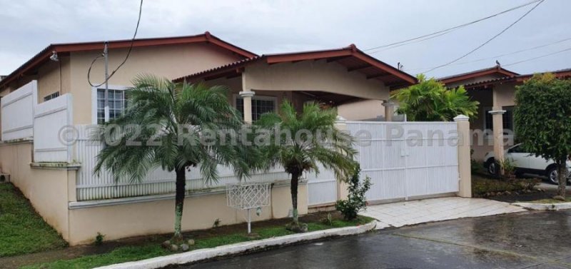 Foto Casa en Venta en Brisas del Golf, Rufina Alfaro, Panamá - U$D 205.000 - CAV56878 - BienesOnLine