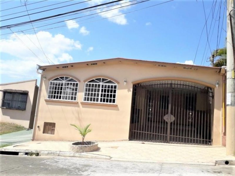 Casa en Venta en Villa Lucre José Domingo Espinar, Panamá