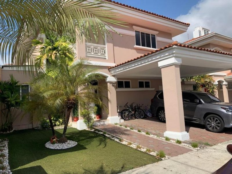 Foto Casa en Venta en PH Altos del Country, Altos de Panamá, Panamá - U$D 520.000 - CAV48239 - BienesOnLine