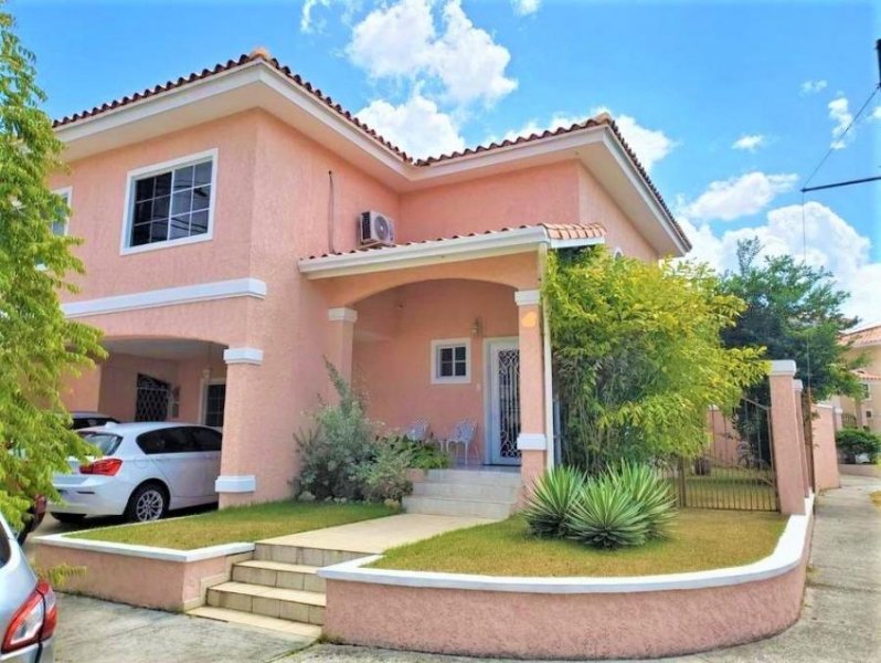 Foto Casa en Venta en Condado del Rey, Amelia Denis De Icaza, Panamá - U$D 390.000 - CAV48213 - BienesOnLine