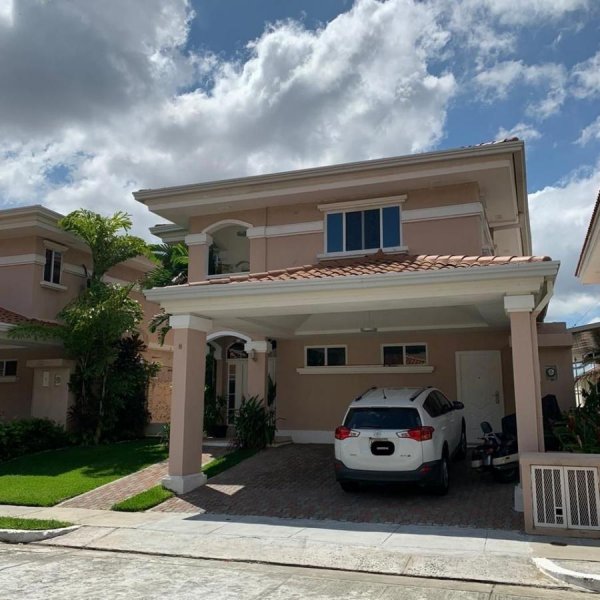 Foto Casa en Venta en Altos de Panamá, Amelia Denis De Icaza, Panamá - U$D 495.000 - CAV36209 - BienesOnLine