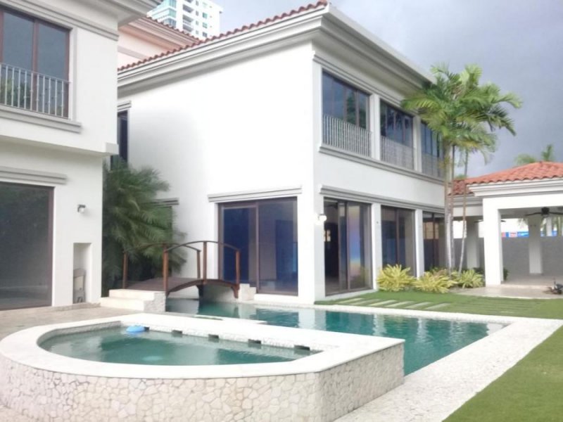 Foto Casa en Venta en PH Paseo del Parque, Costa del Este, Panamá - U$D 1.850.000 - CAV35582 - BienesOnLine