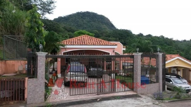 Foto Casa en Venta en Las Cumbres, Las Cumbres, Panamá - U$D 230.000 - CAV50109 - BienesOnLine