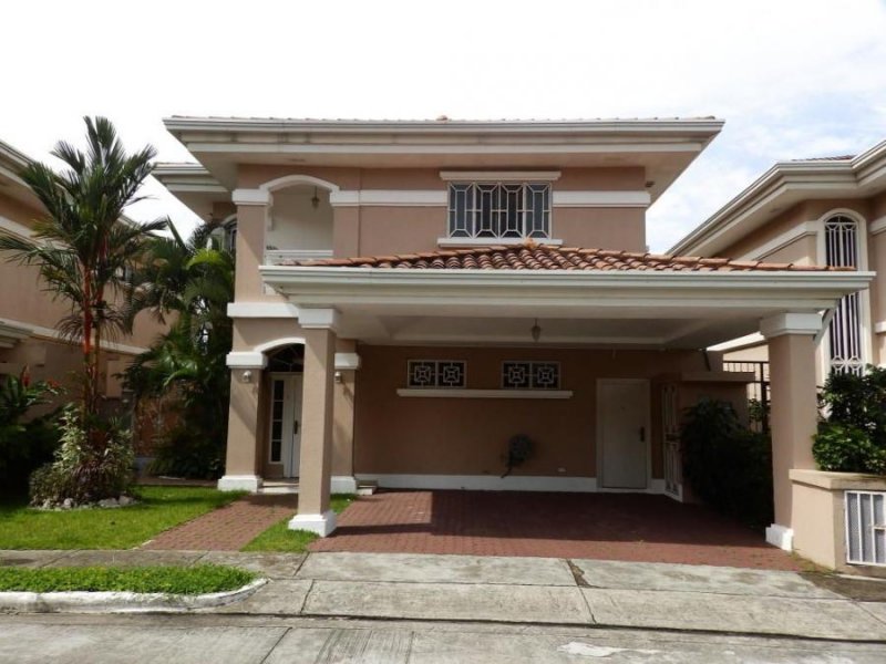 Foto Casa en Venta en PH Altos del Country, Altos de Panamá, Panamá - U$D 420.000 - CAV34604 - BienesOnLine