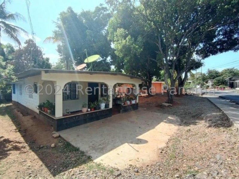 Casa en Venta en  24 de Diciembre, Panamá