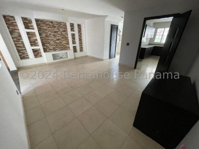 Foto Casa en Venta en Brisas del Golf, San Miguelito, Panamá - U$D 300.000 - CAV73647 - BienesOnLine