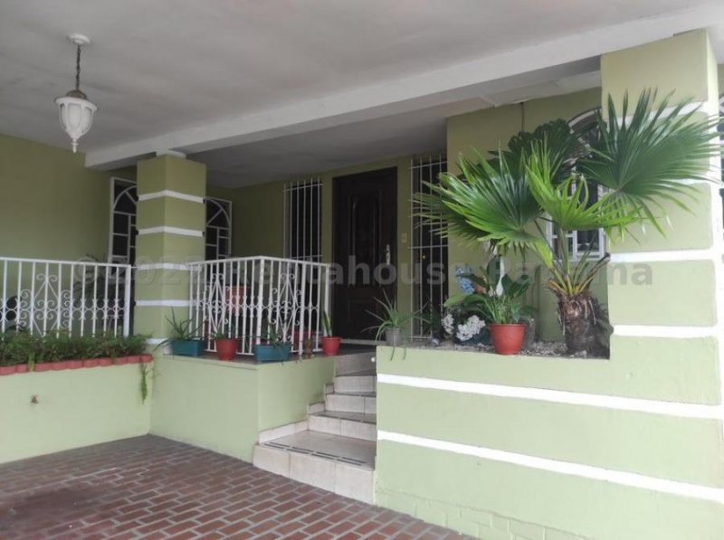 Foto Casa en Venta en Chanis, Ciudad de Panamá, Panamá - U$D 310.000 - CAV77178 - BienesOnLine