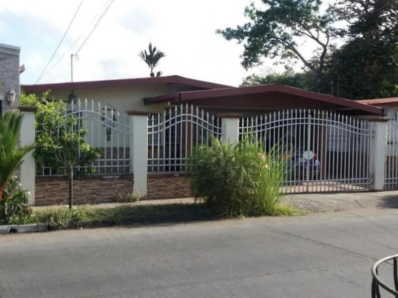 Foto Casa en Venta en Urbanización El Rocío, Las Cumbres, Panamá - U$D 155.000 - CAV35233 - BienesOnLine